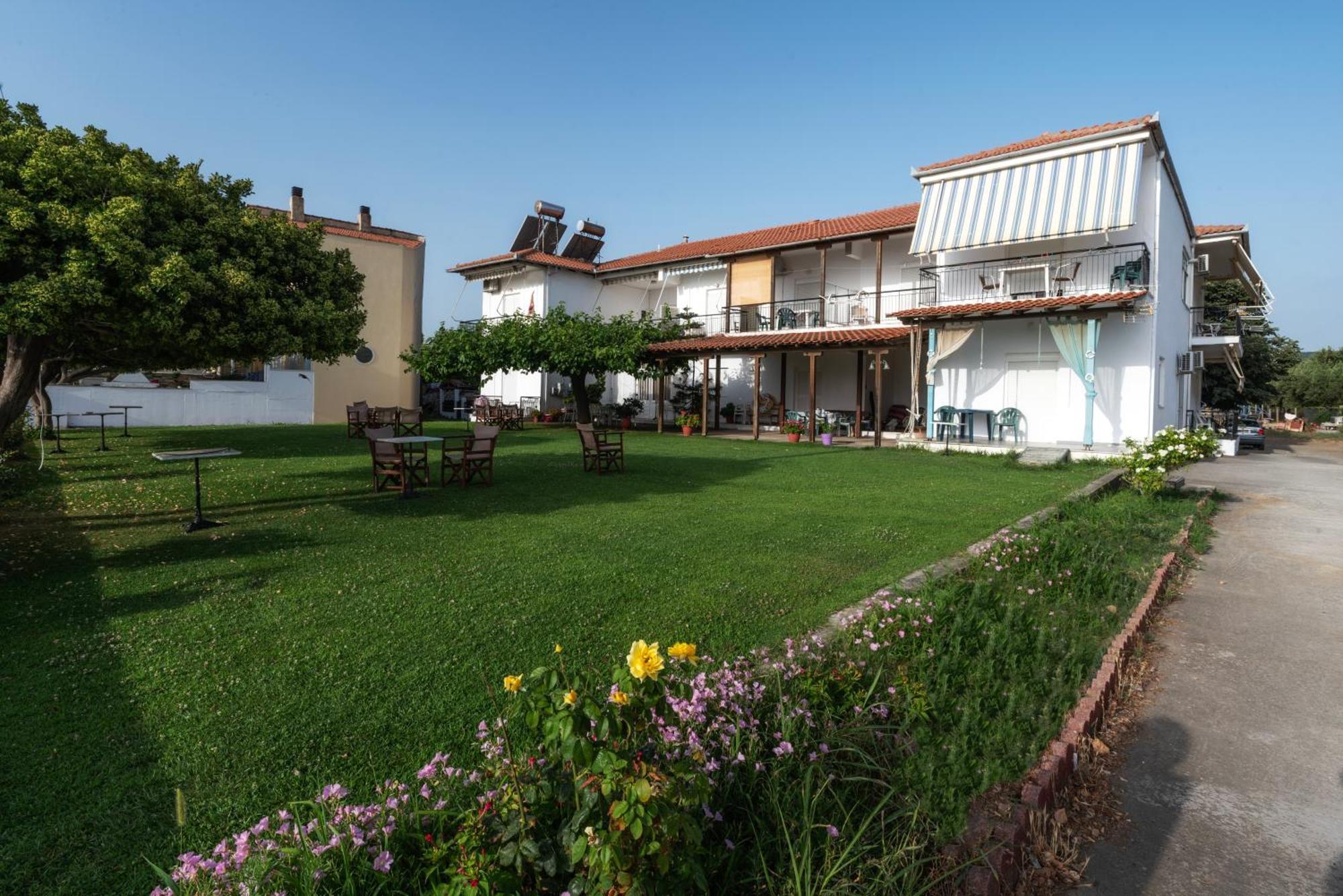Marilena Apartments Anastasiou ヴェリカ エクステリア 写真